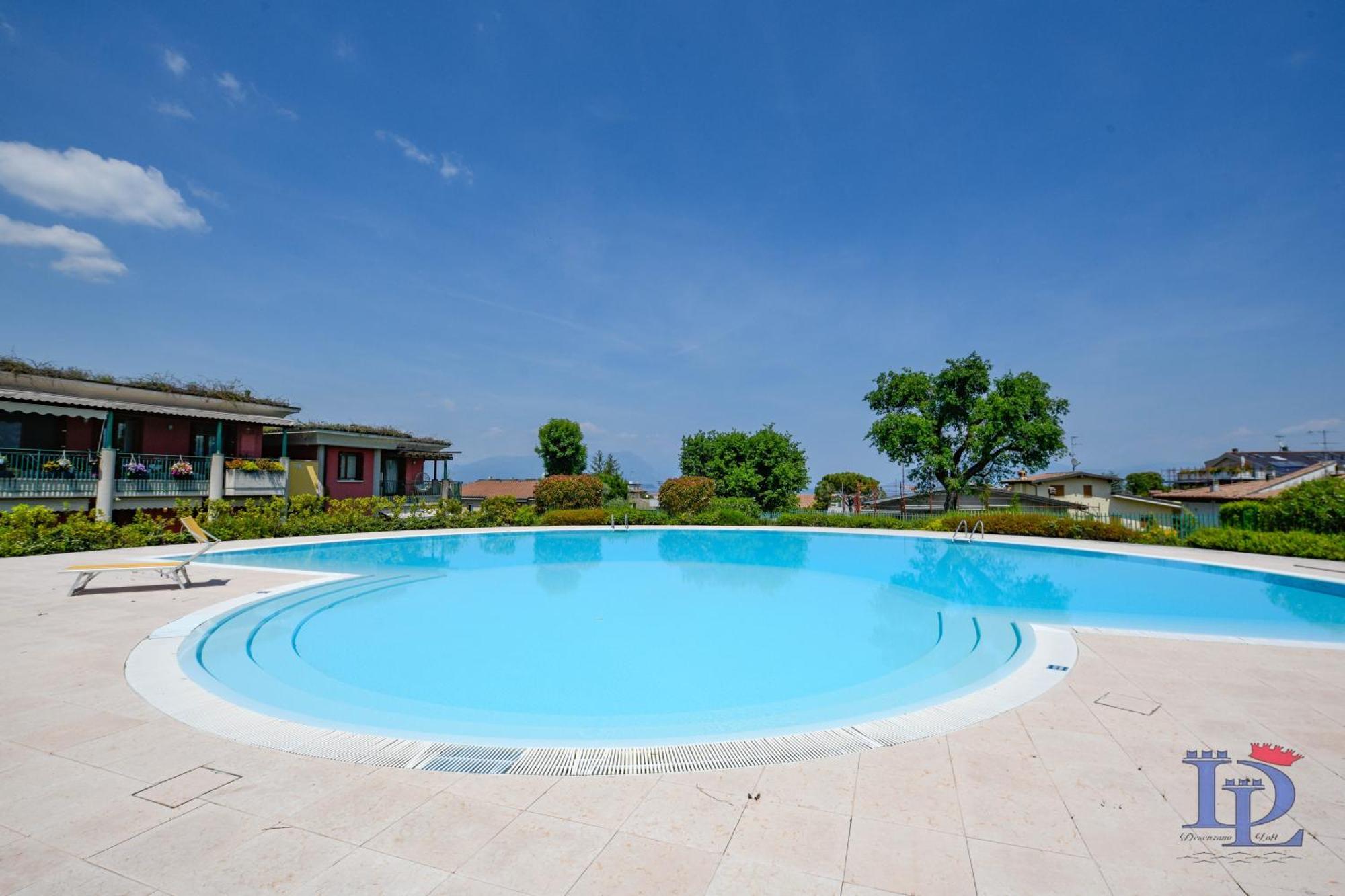 Desenzanoloft Official Partner Marriott Homes & Villas - Paradise Lake View In A 5 Pools Exclusive Residence Desenzano del Garda Exterior foto